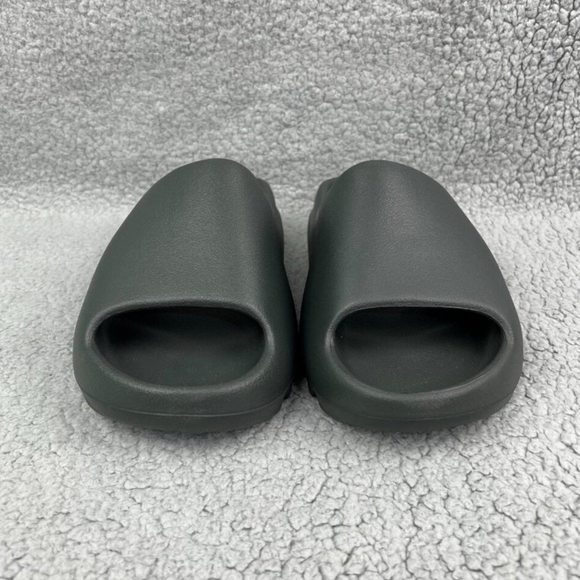 Adidas Yeezy Slide Onyx (Black) | Size 11 | Brand New (No Box) - Picture 5 of 5